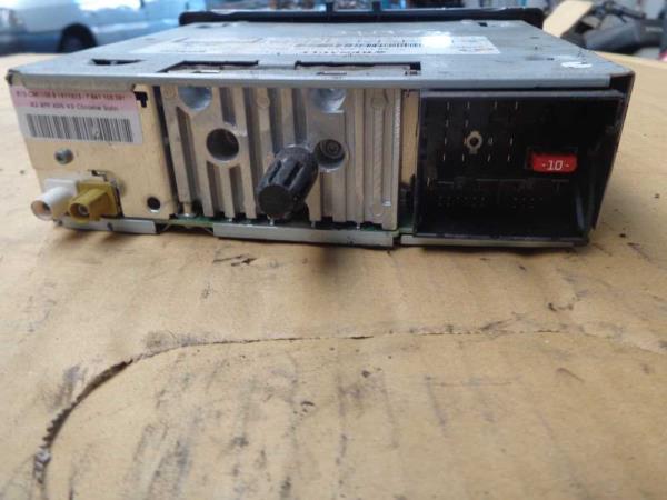 RADIO RENAULT MEGANE 3 / SENIC 3 - Vue 3